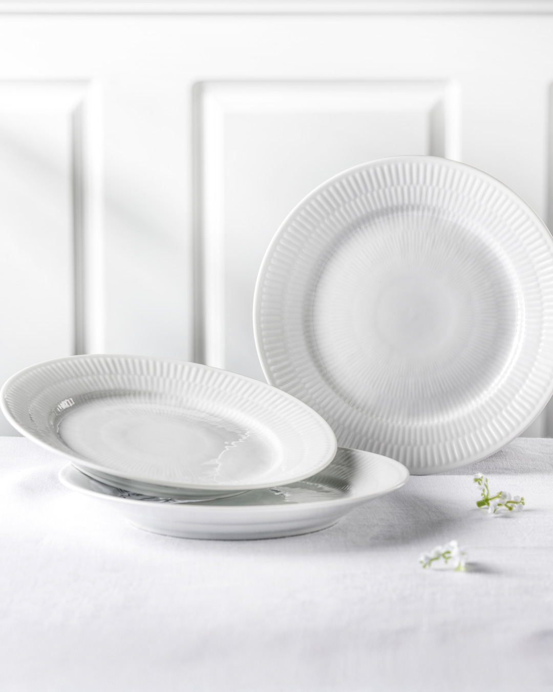Elegant Hvid Riflet frokosttallerken, 22 cm - 3 stk