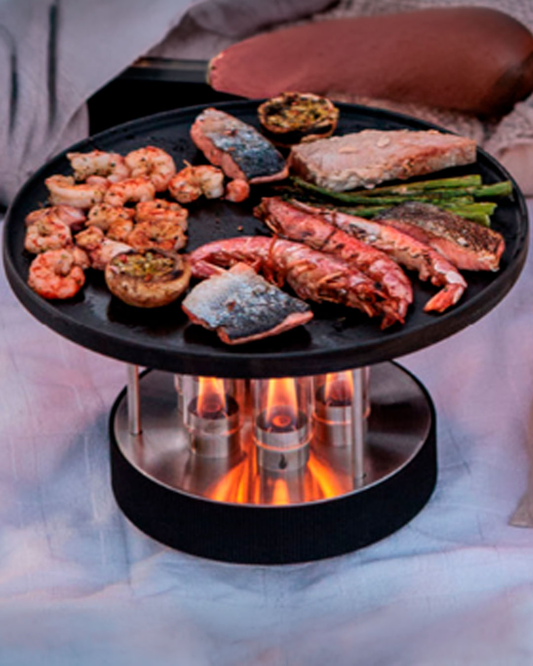 Kompakt bordgrill med åben ild