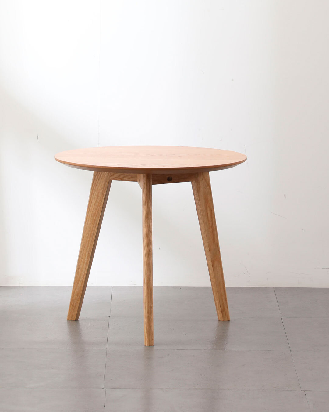 Elegant og alsidigt sofa- eller sidebord