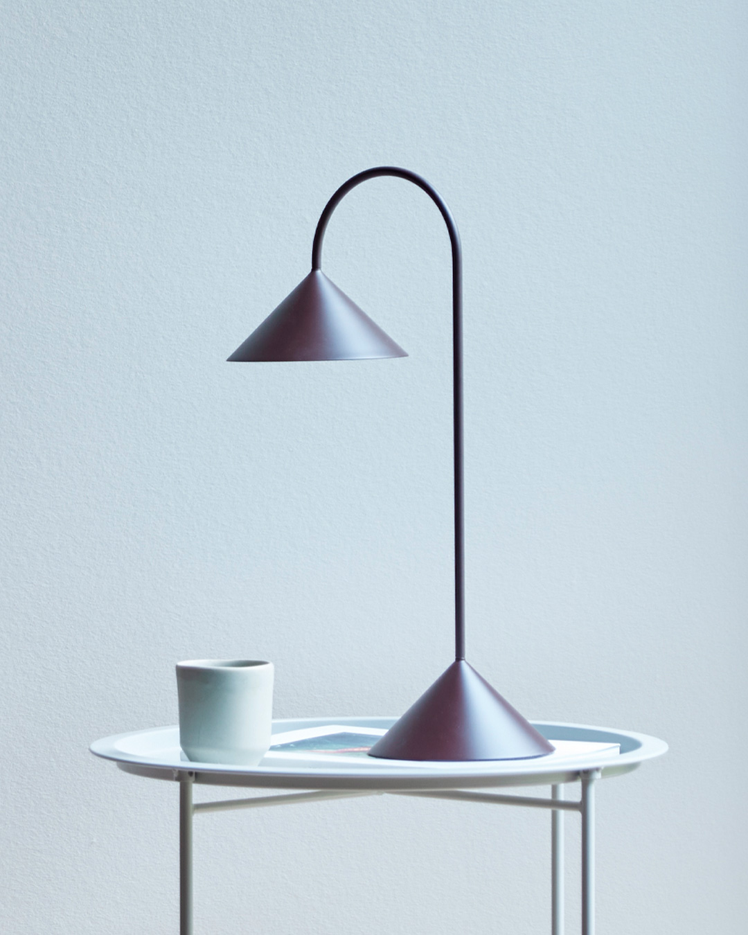 Prisvindende bordlampe i moderne design