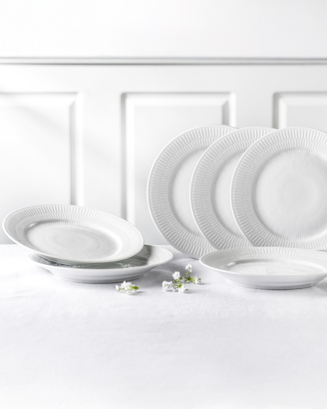 Elegant Hvid Riflet frokosttallerken, 22 cm - 6 stk