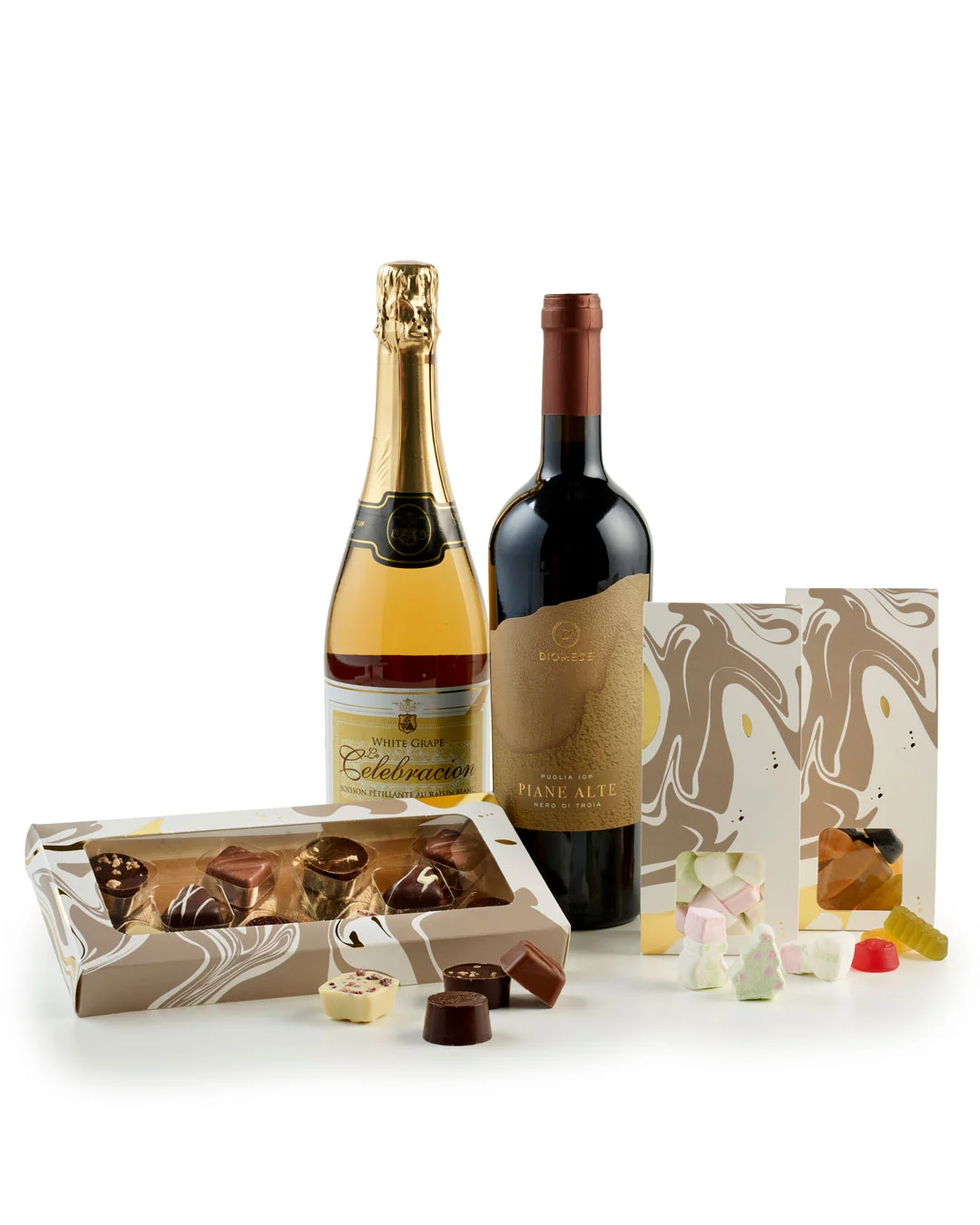 Fabrikkens juleæske med vin og søde favoritter