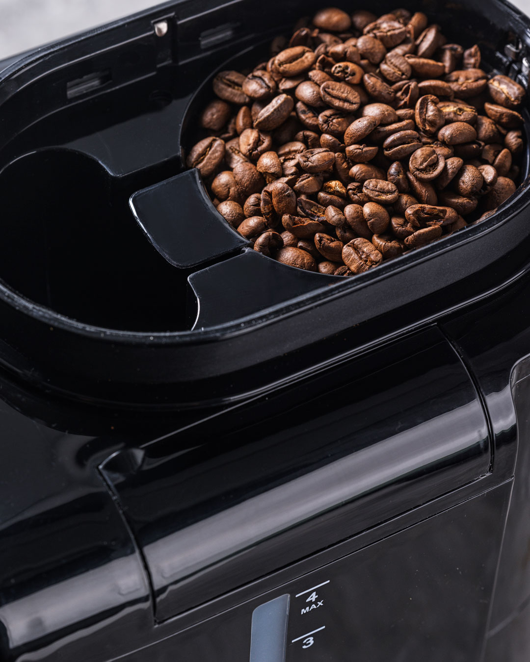 Automatisk kaffemaskine med integreret kværn