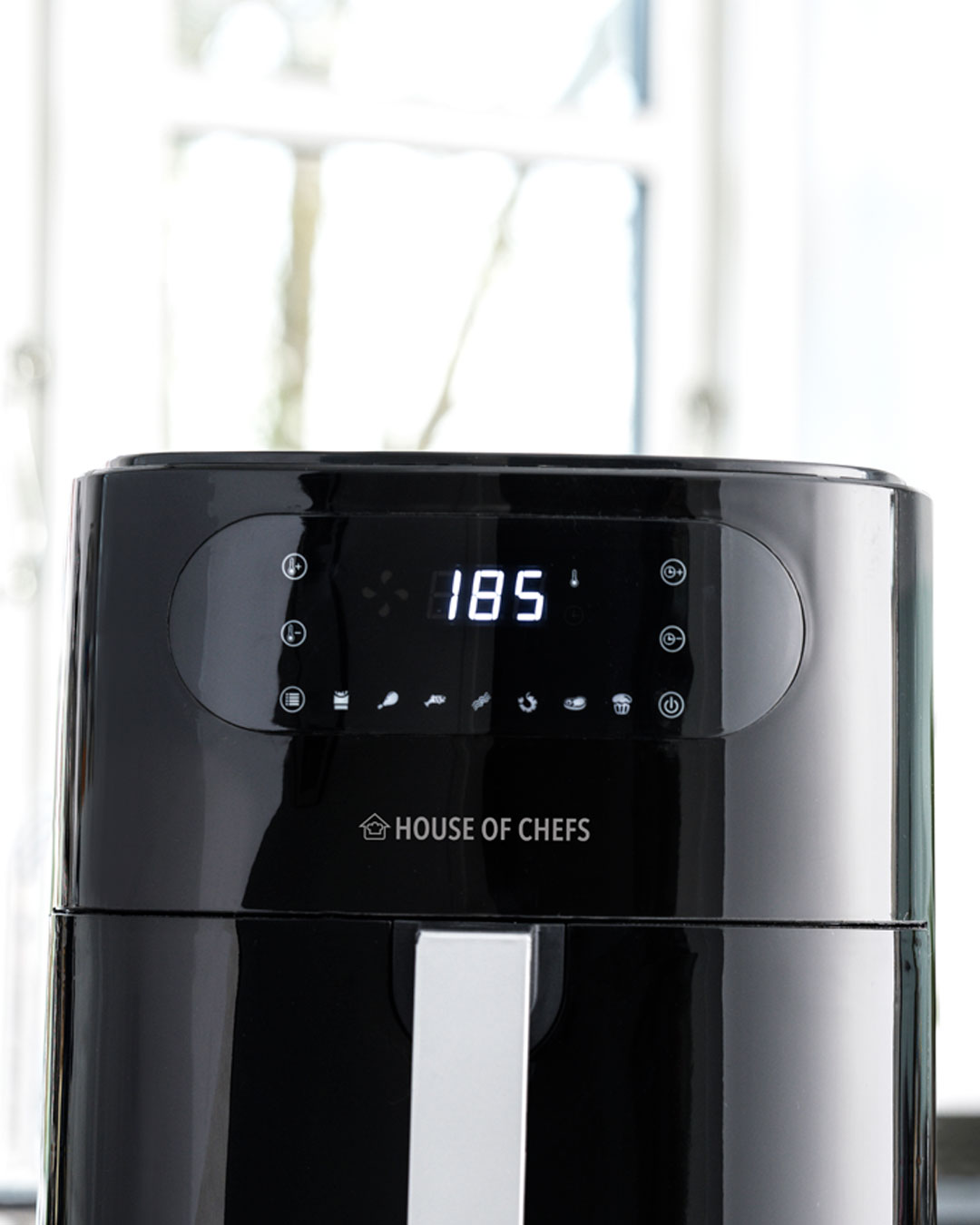 Stor og rummelig airfryer fra House of Chefs