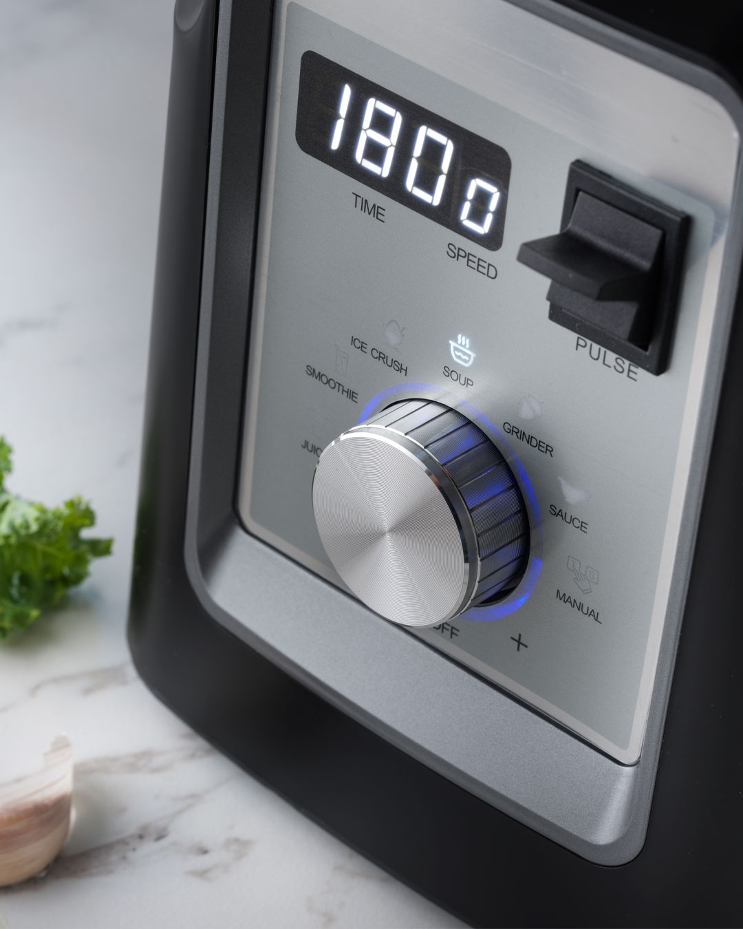 Kraftfuld blender til alsidig brug
