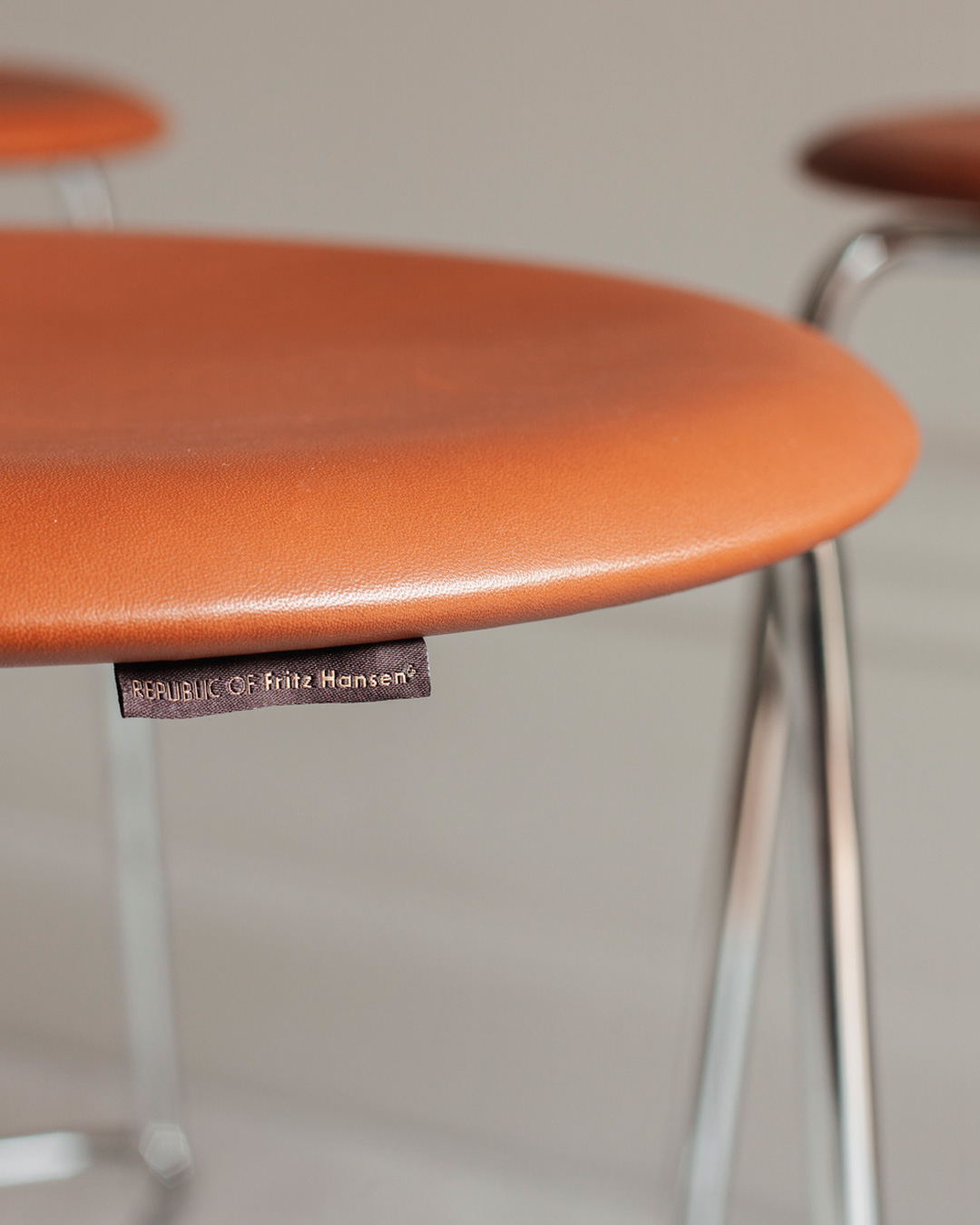 Ikonisk High Dot™ -skammel i enkelt design