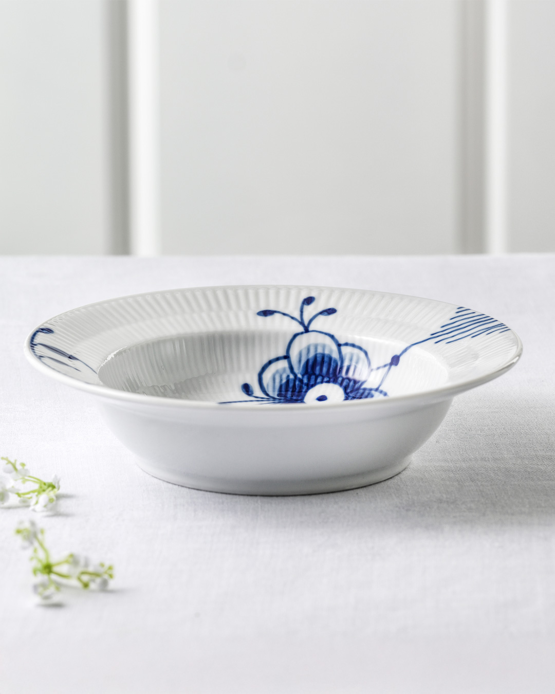 Royal Copenhagen Blå Mega Räfflad djup tallrik - 17cm