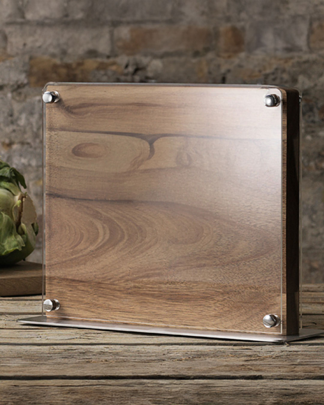 Stilren knivholder med magnetisk funktion
