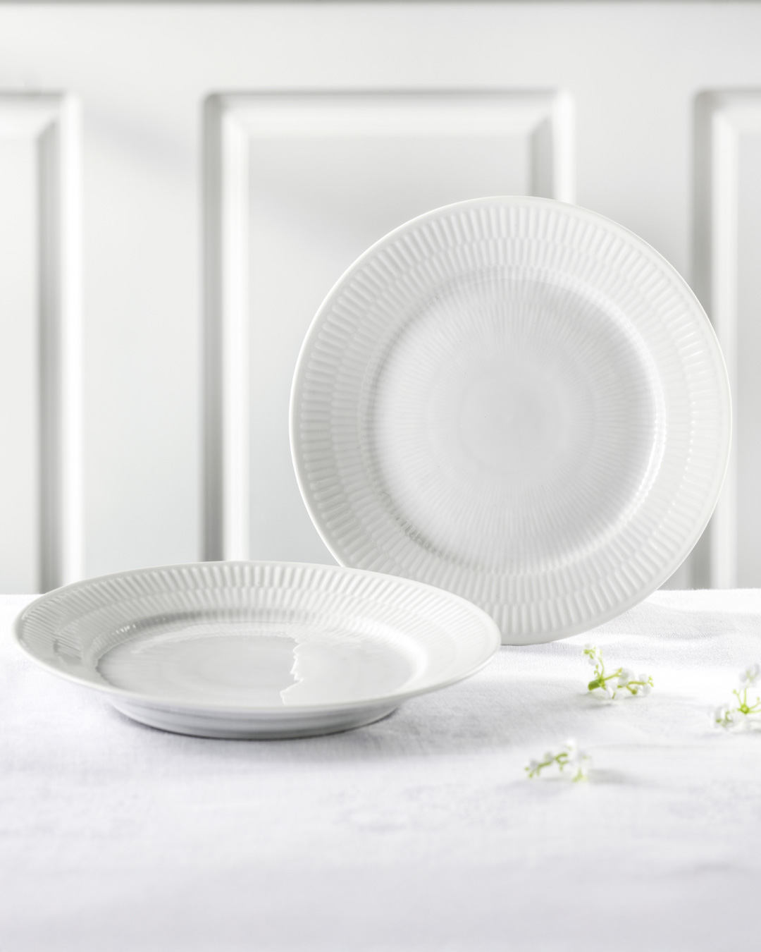 Elegant Hvid Riflet frokosttallerken, 22 cm - 2 stk