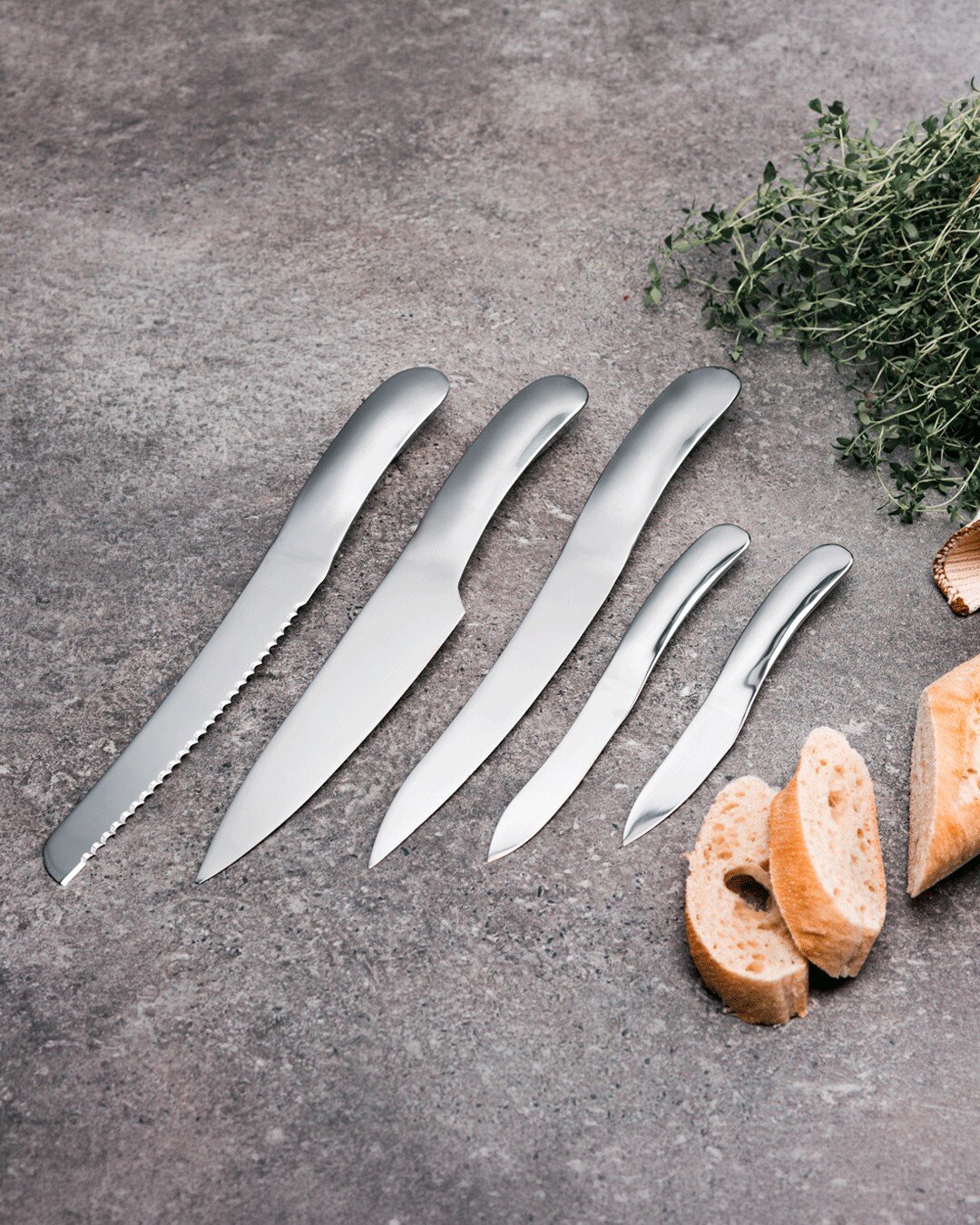 Tidlöst knivset för mångsidig matlagning