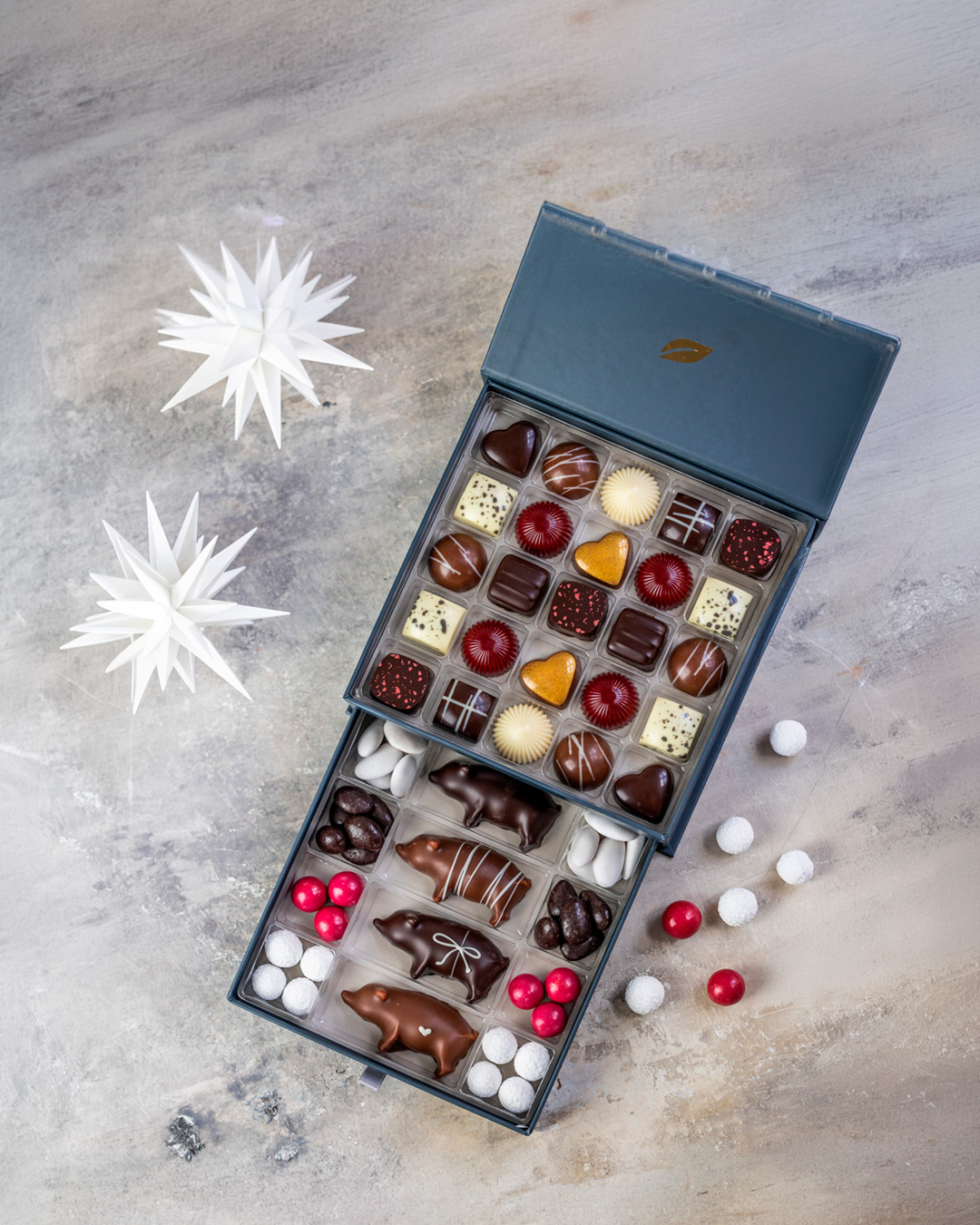 Eksklusiv chokoladeæske med skjult skuffe - 435 g