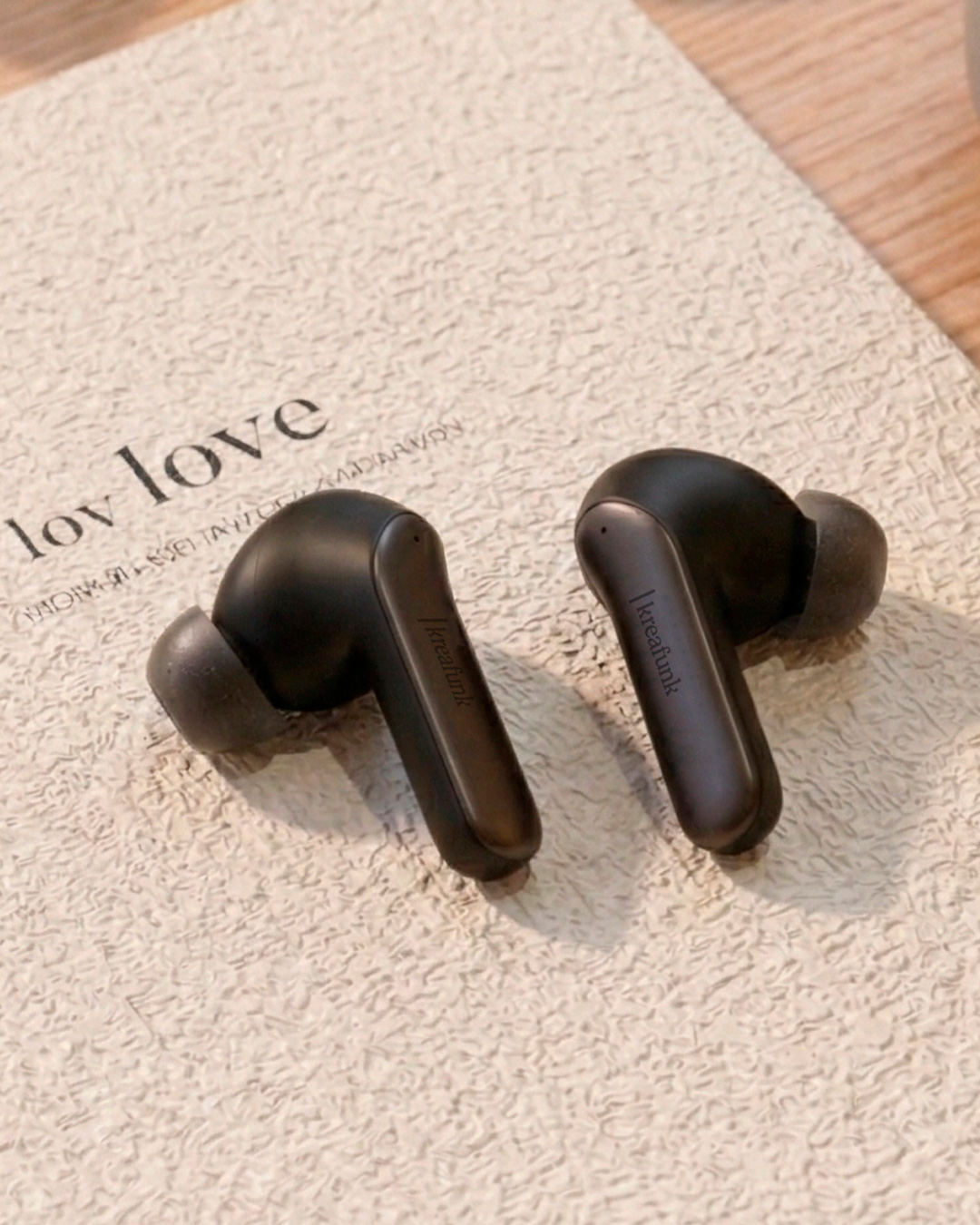 Trådløse Loop earbuds med støjreduktion