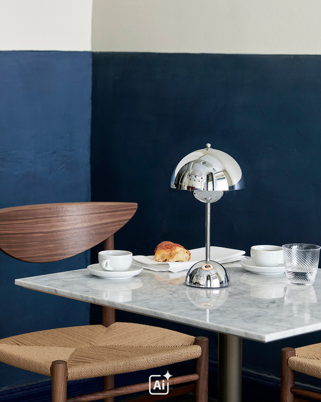 Ikonisk og ledningsfri VP9 Flowerpot bordlampe