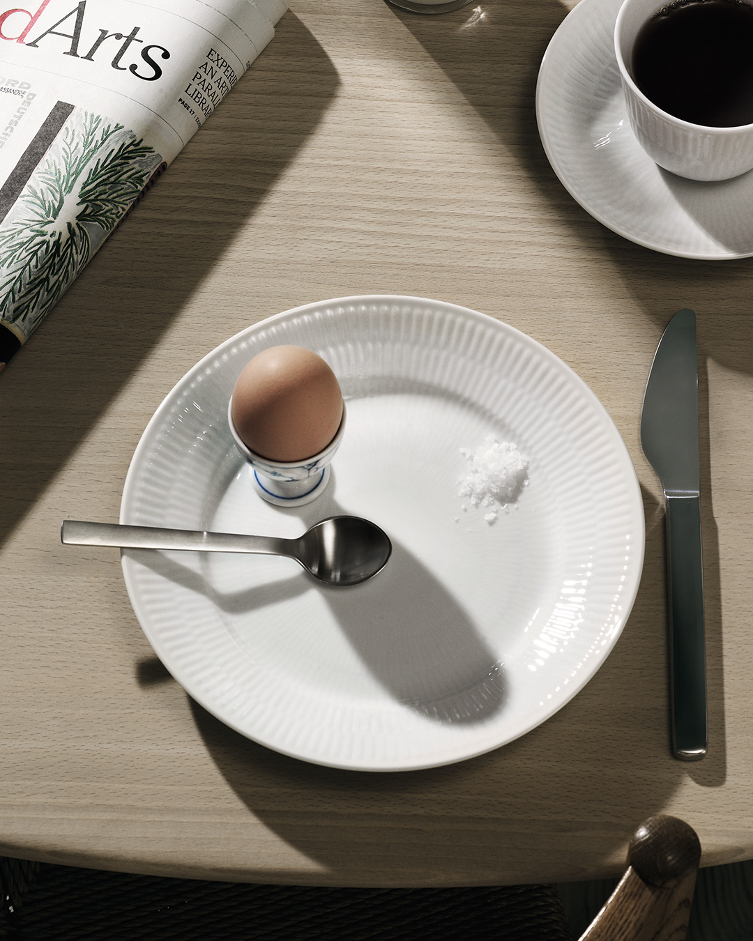 Elegant Hvid Riflet frokosttallerken - 22 cm