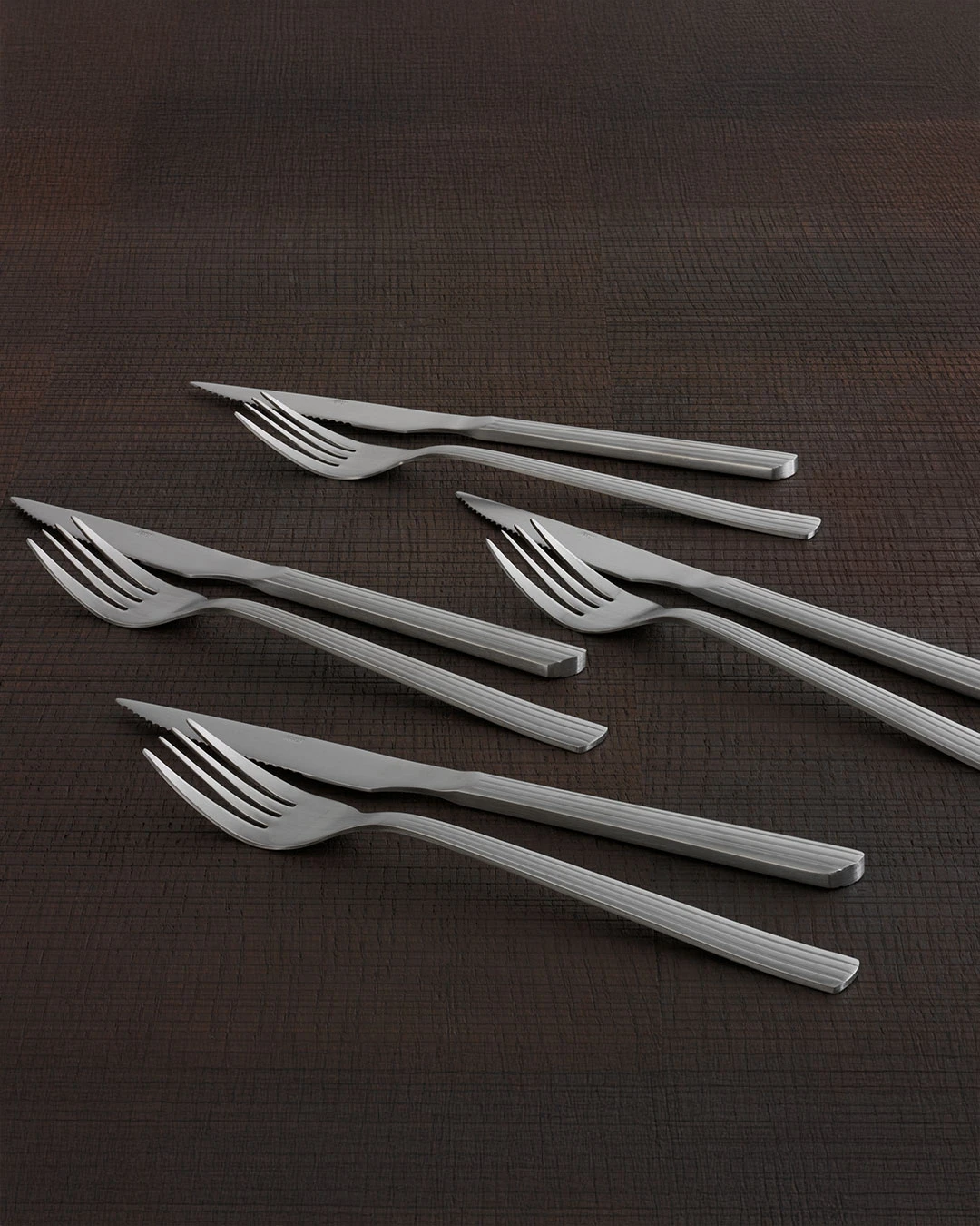Elegant stekbestick i nordisk design - 8 delar