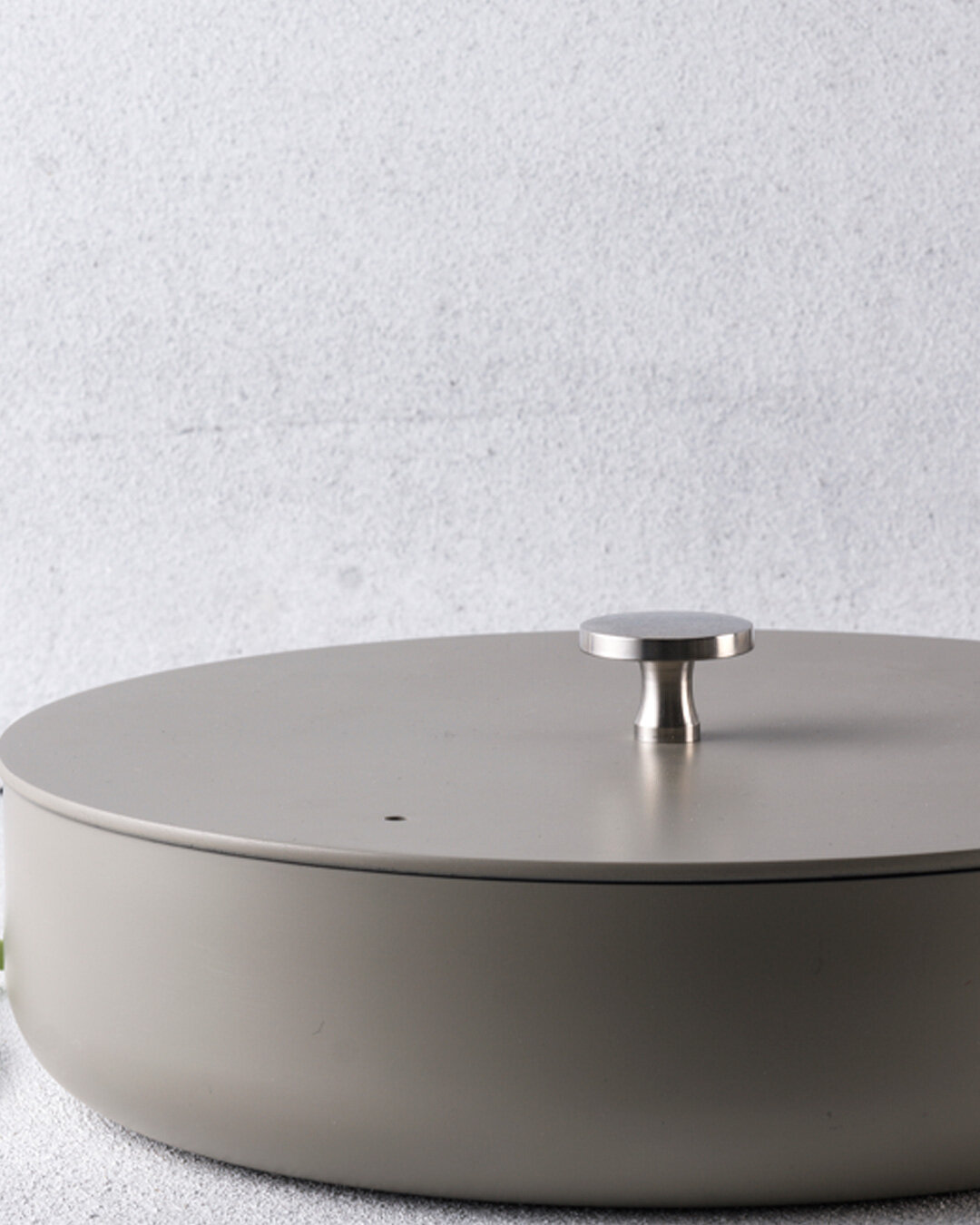 Sautépanna med lock i återvunnet aluminium
