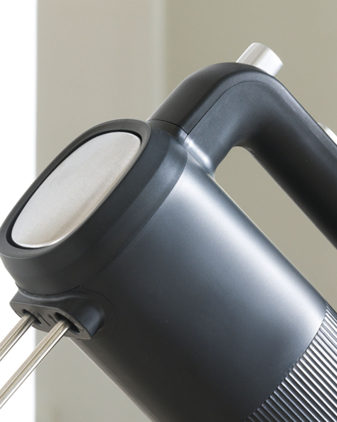 Trådløs håndmikser i stilrent design