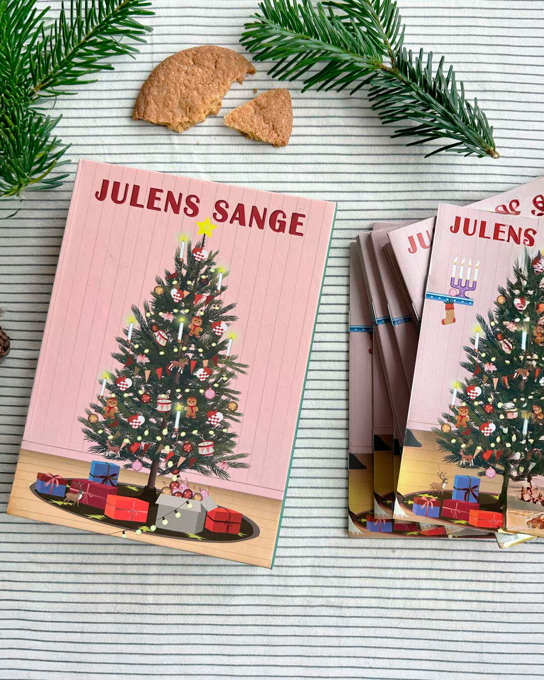 Julesanghæfter med hyggelige illustrationer