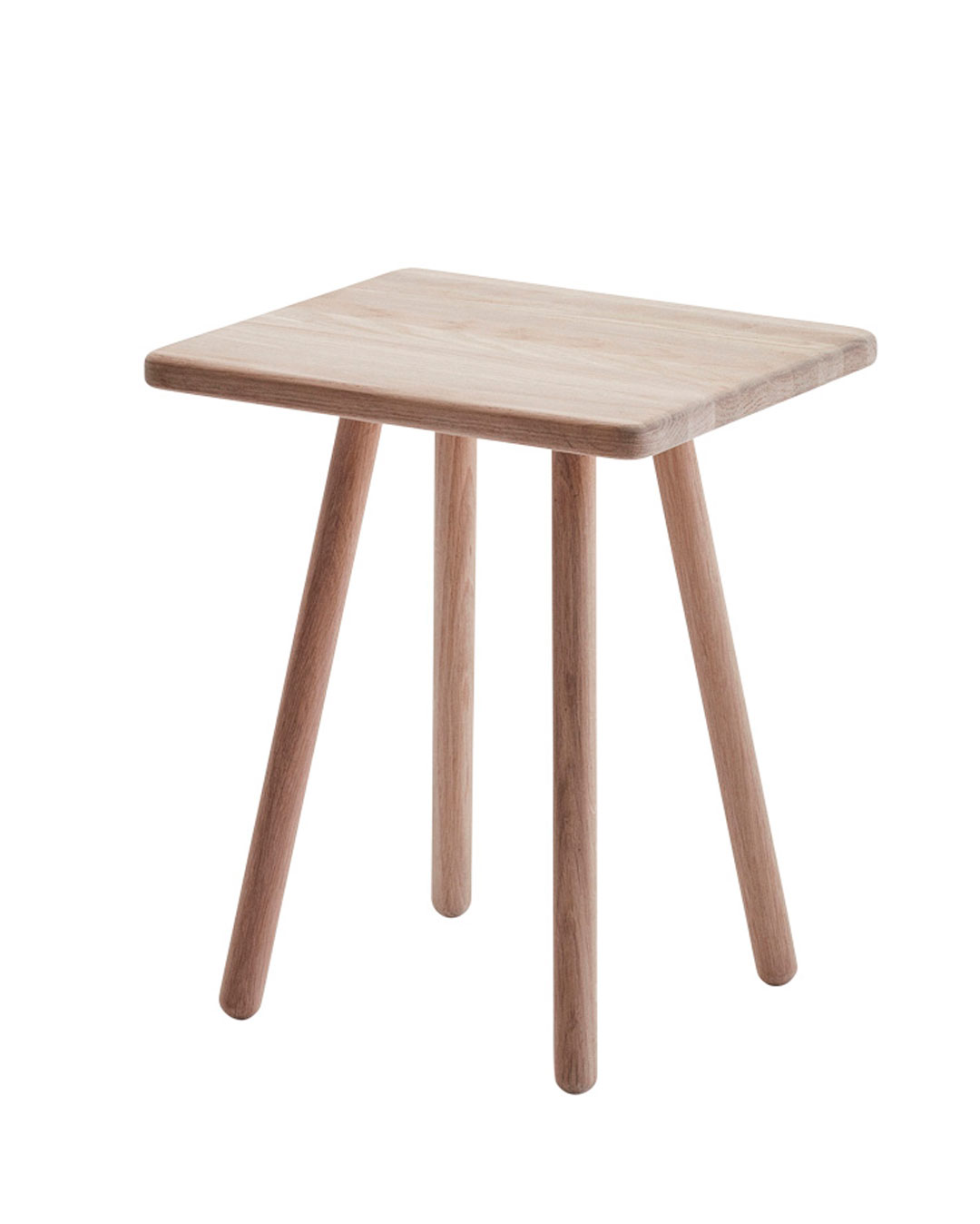 Stilfuldt sidebord i egetræ