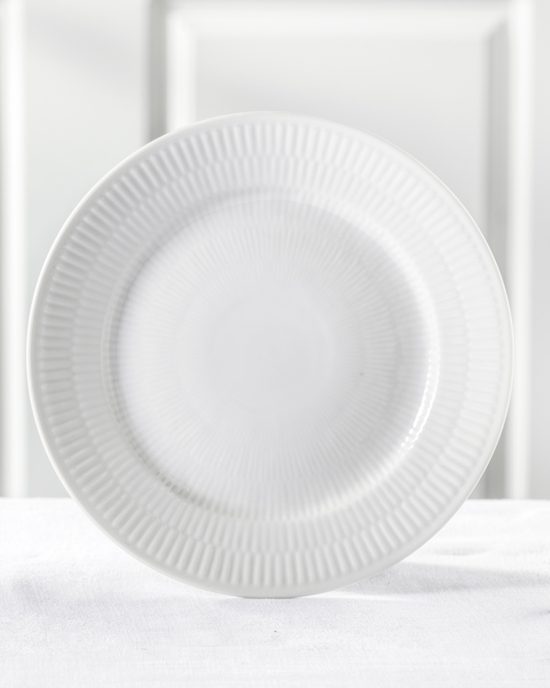 Elegant Hvid Riflet frokosttallerken - 19 cm - 2 stk
