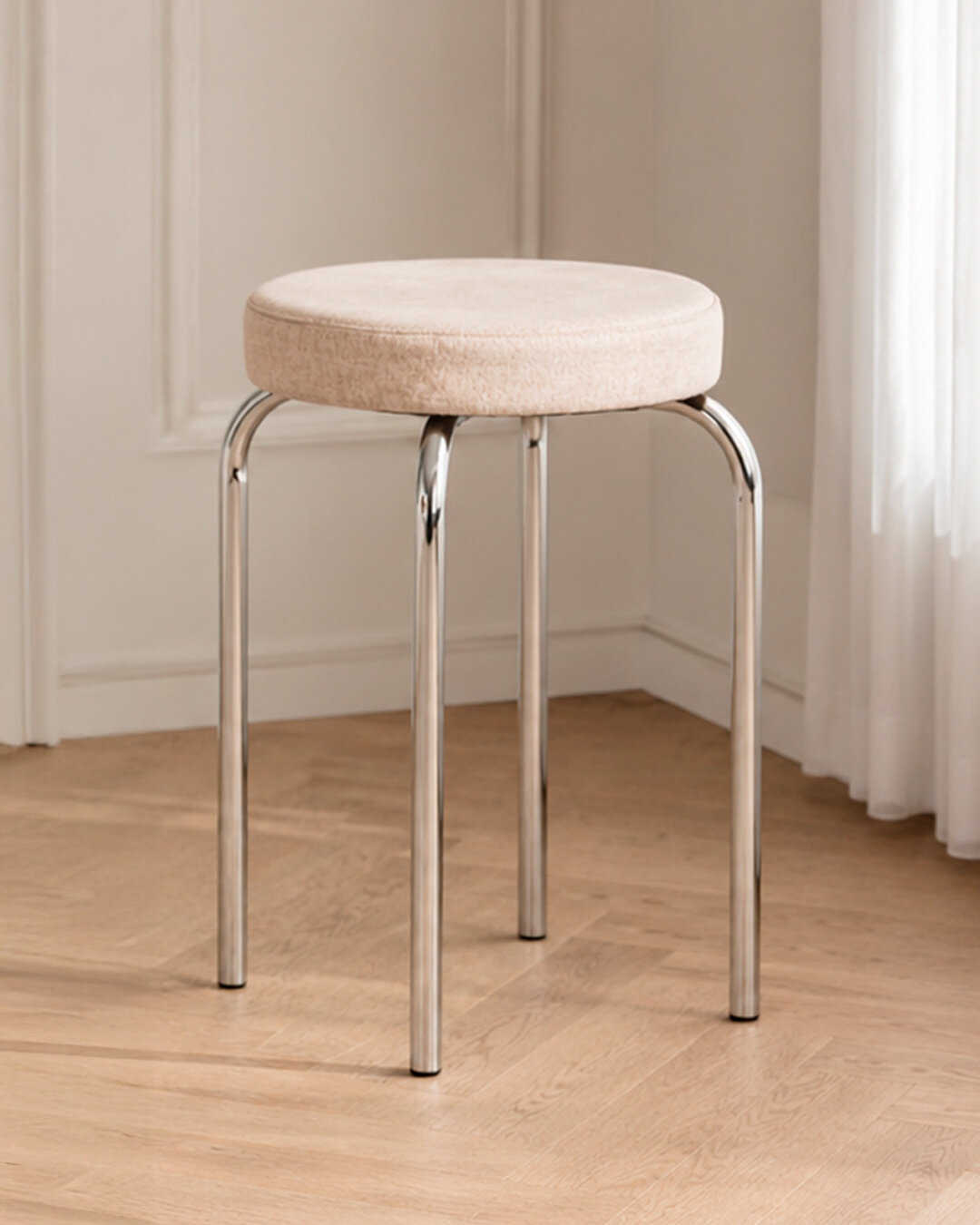 Stapelbar pall med vadderad sits