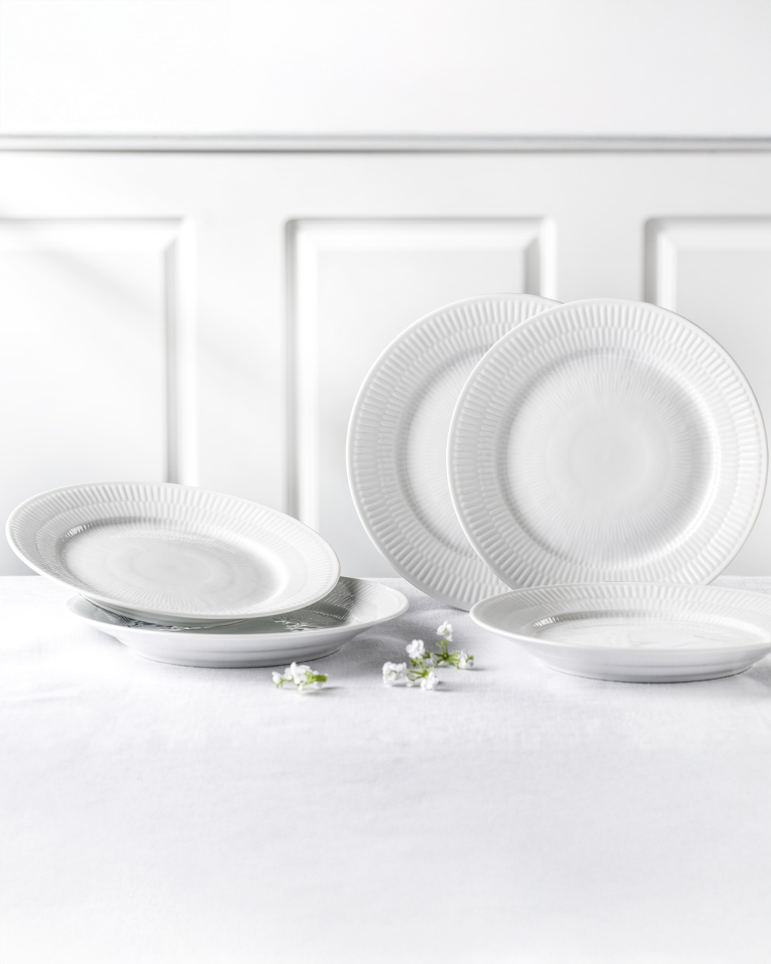 Elegant Hvid Riflet frokosttallerken, 22 cm - 5 stk